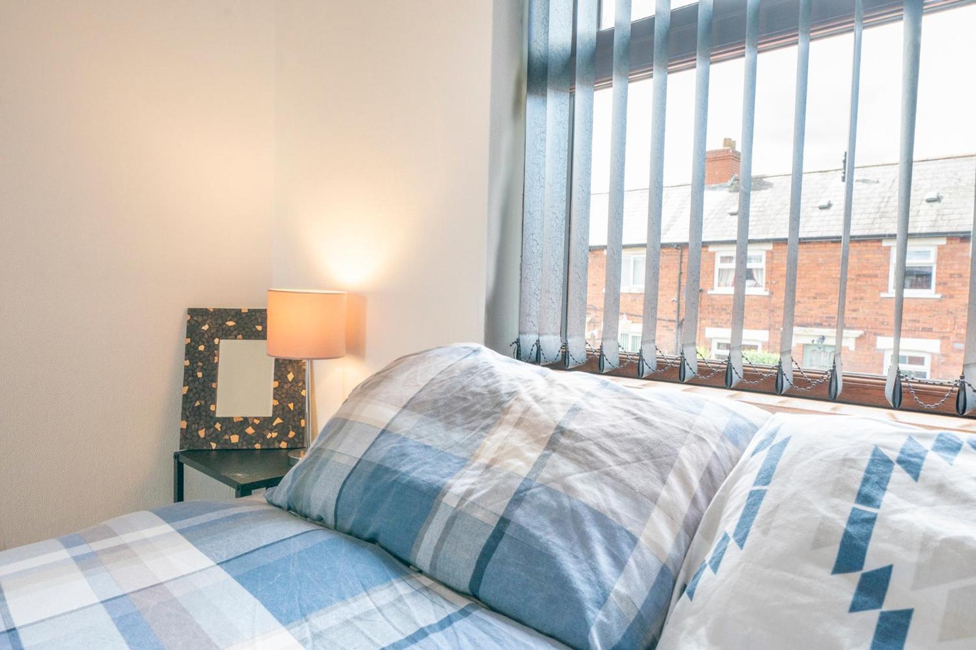 Modern 3 Bedroom House Close To Ferry And City Centre Белфаст Экстерьер фото